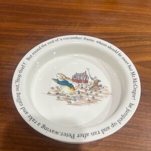 Wedgwood Peter‎ Rabbit Plate/Porridger